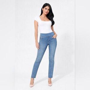 Reitmans Women’s Skinny Jeans - Light Blue Denim